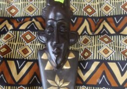 Royal Necklace Mask